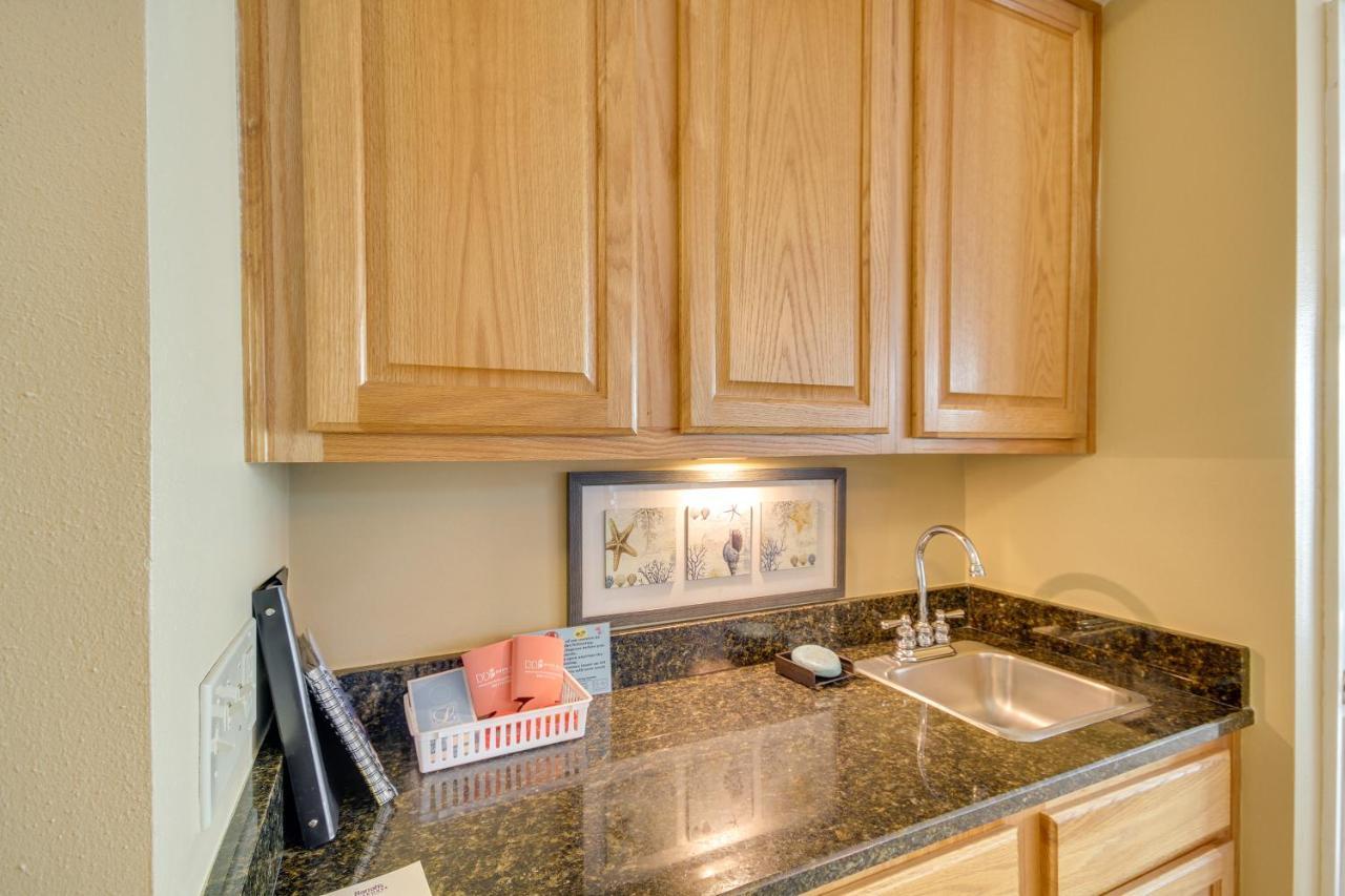 Beachfront Gulfport Vacation Rental With Balcony! Экстерьер фото